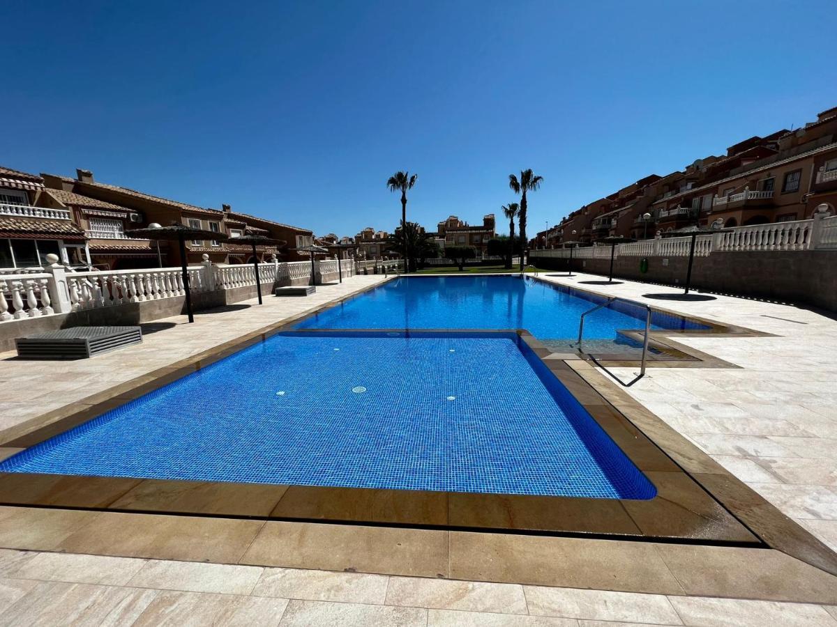 Casa Canarias En Alicante, Playa Y Piscina Гран Алакант Екстериор снимка